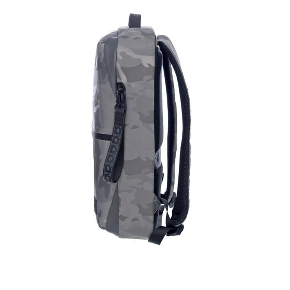 Gry Mattr Backpack With Hidden Compartment And USB - Picture 2 of 9